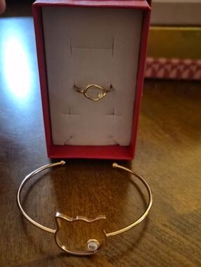 Siizu Ring Size 7 & Gold Tone Cat Cuff